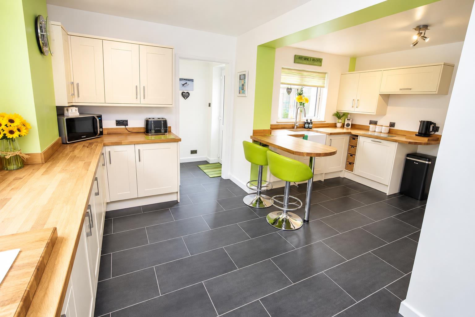 Kernham Drive, Tilehurst, Reading